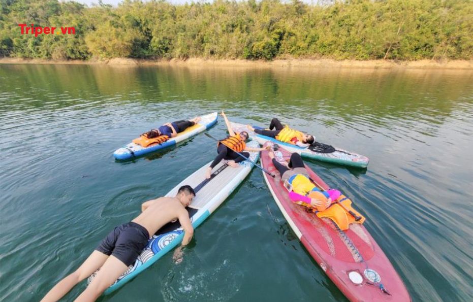 NGÀY 2: DẠO THUYỀN TRÊN HỒ TÀ ĐÙNG - TRỒNG CÂY - TP. HỒ CHÍ MINH (Ăn sáng/trưa)