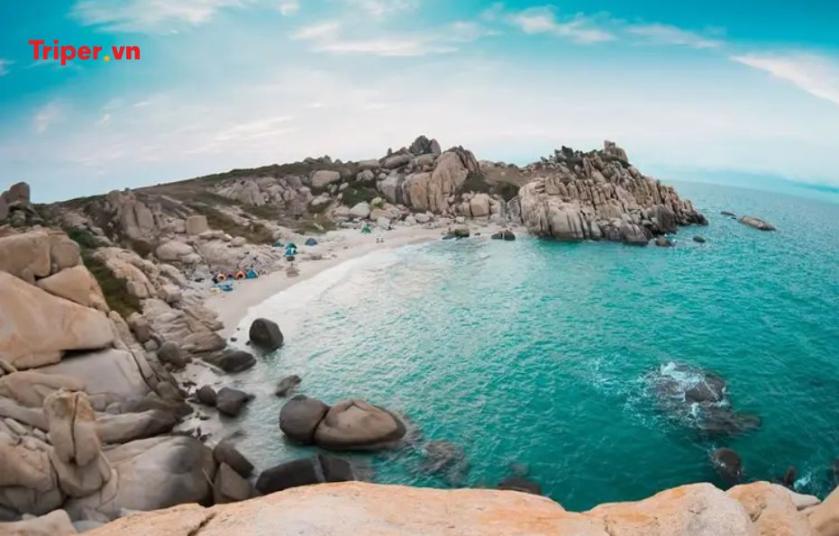  NGÀY 02: PHAN THIẾT – BÀU TRẮNG – NHA TRANG (Ăn sáng, trưa, chiều)