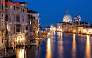 Ý (Bảo tàng Vatican, Venice - thành phố của những kênh đào)