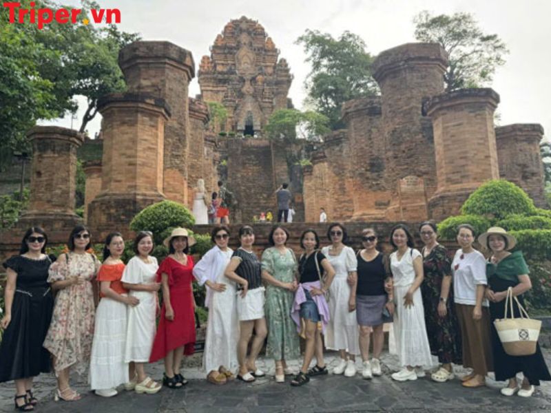 Các Tour Nổi Bật Tại Công Ty Du Lịch Chân Trời Mới