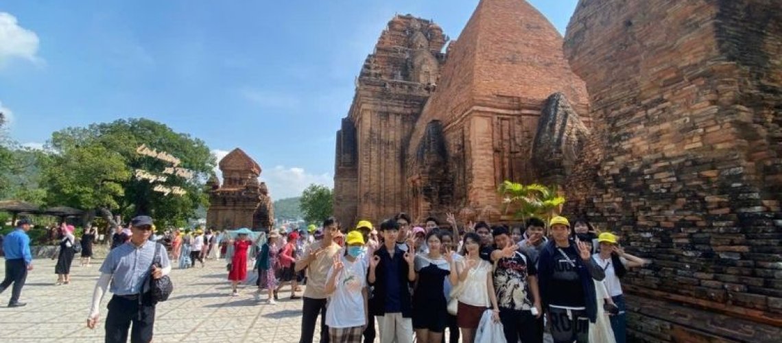 Thông tin các tour nổi bật tại công ty du lịch Nụ Cười Mới