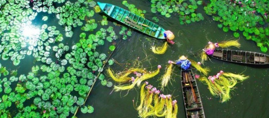 công ty du lịch Đông Tây Xanh