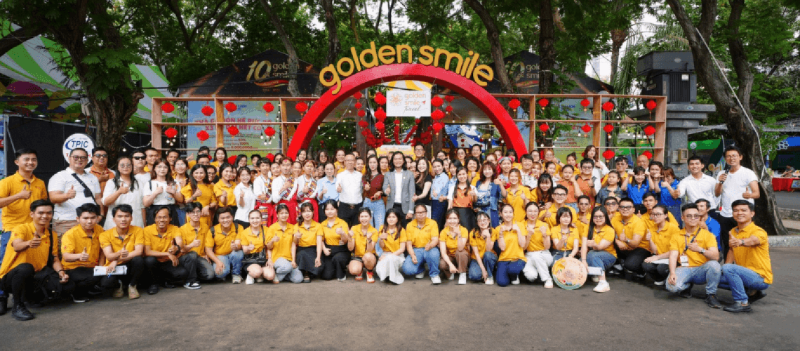 công ty du lịch golden smile