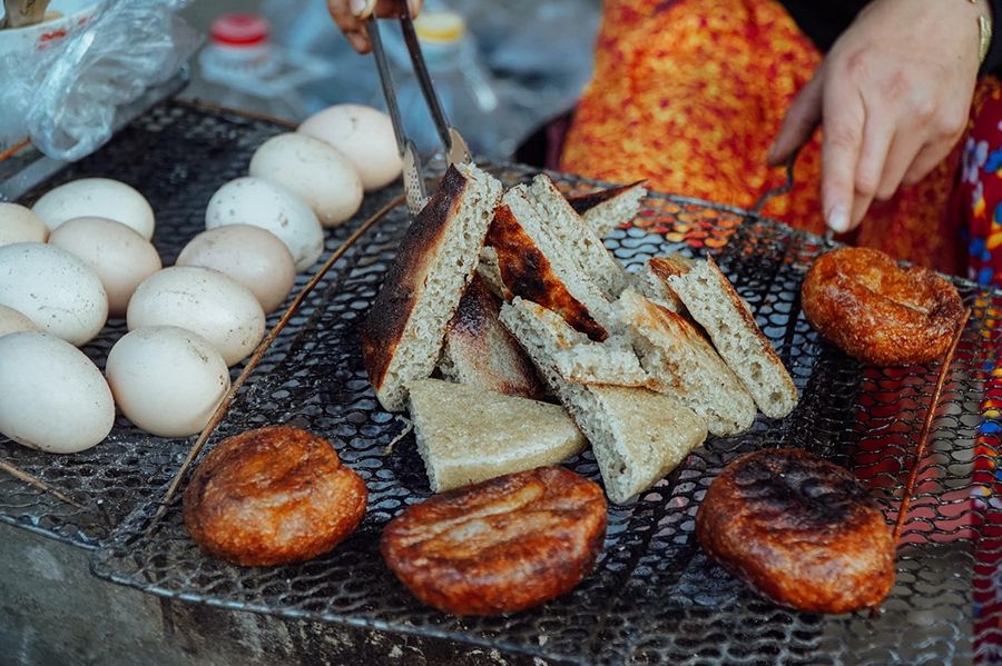 Cao Nguyên Đá Đồng Văn Ăn Gì Những Quán Ngon Phải Thử