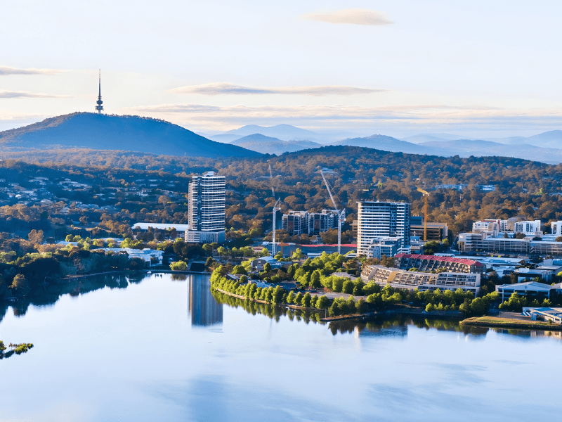 Tour Chau Uc Thu Do Canberra