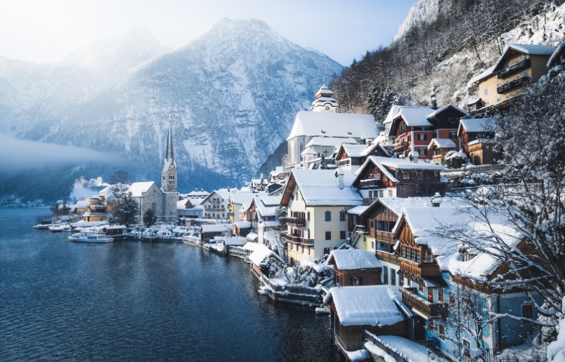 Hallstatt mang vẻ đẹp yên bình khi bước vào mùa tuyết rơi Hallstatt Mang Vẻ Đẹp Yên Bình Khi Bước Vào Mùa Tuyết Rơi