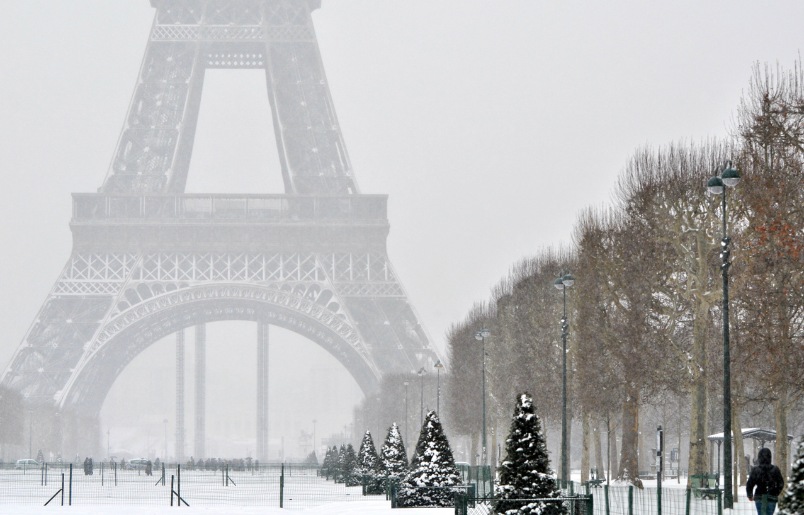 Paris mang vẻ đẹp riêng trong những ngày mùa đông. Paris Mang Vẻ Đẹp Riêng Trong Những Ngày Mùa Đông