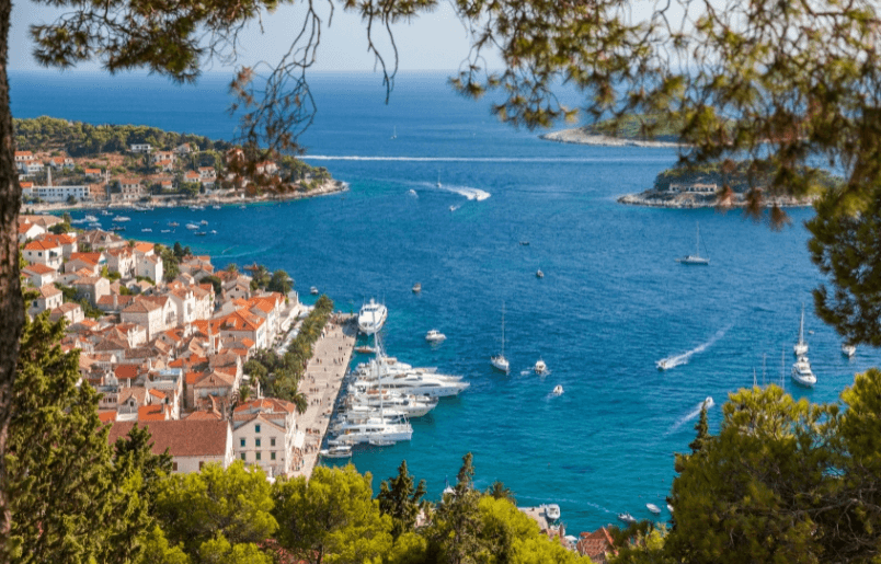Hvar – Đảo Du Lịch Nổi Tiếng Trên Biển Adriatic, Croatia
