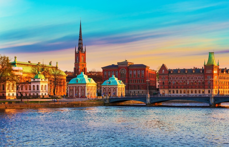 Stockholm Cổ Kính Giữa Sắc Lá Vàng.